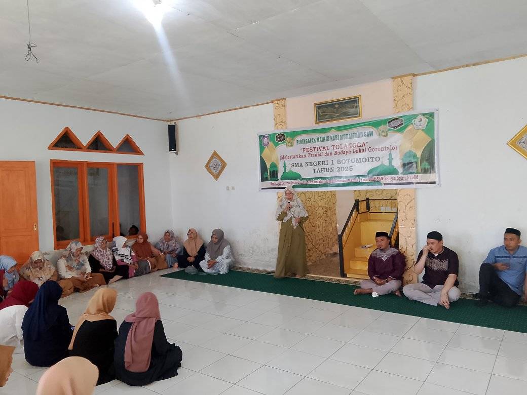 Masjid Al-Ilmu SMAN 1 BOTUMOITO